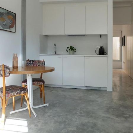 Design Apartment Near City Center, Cool Popular Neighborhood Севилья Экстерьер фото